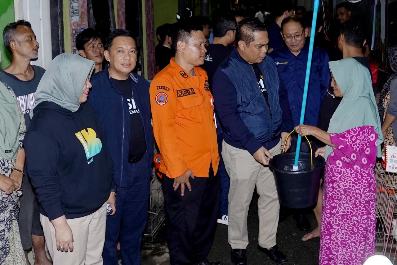 Menggerakkan Masyarakat: BSI Ajak Nasabah dan Publik Peduli Korban Banjir dan Anak Yatim