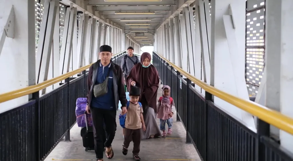 Pelabuhan Laut di Masa Mudik: Pelindo Tingkatkan Fasilitas untuk 2025