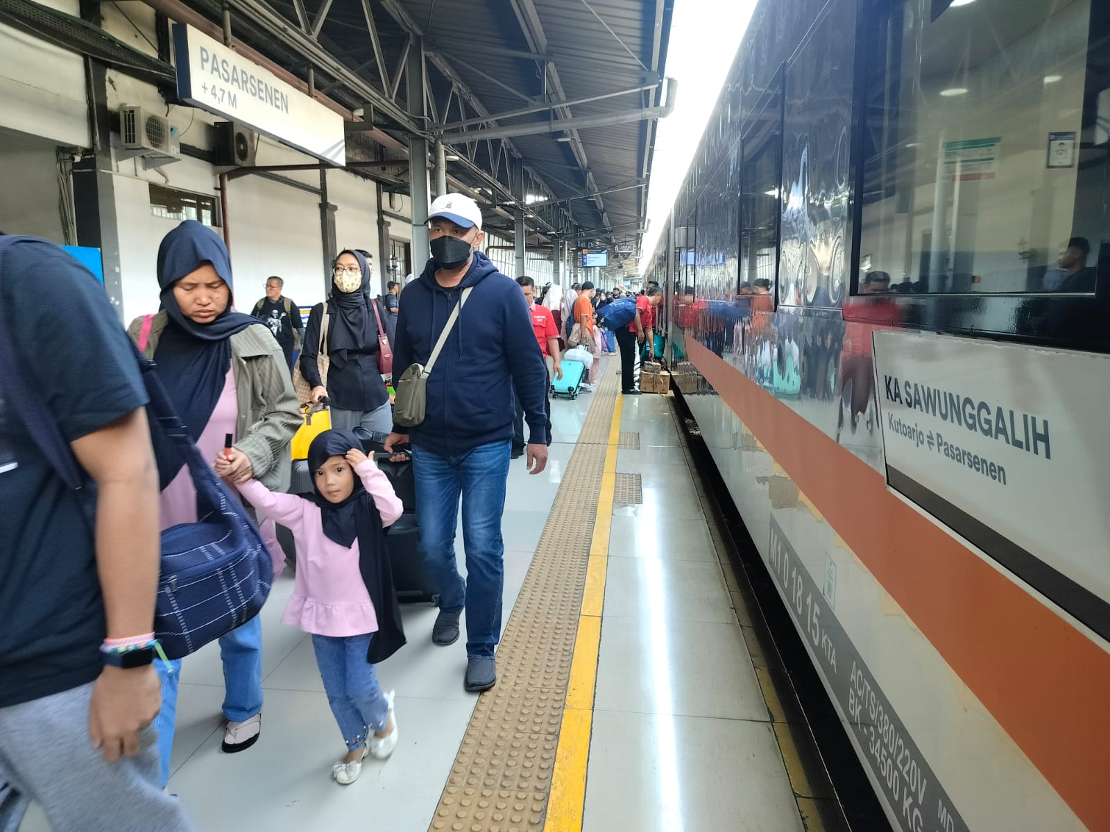 Mudik Nyaman Bersama KAI, 4,32 Juta Pelanggan Pilih KA Jarak Jauh dan Lokal