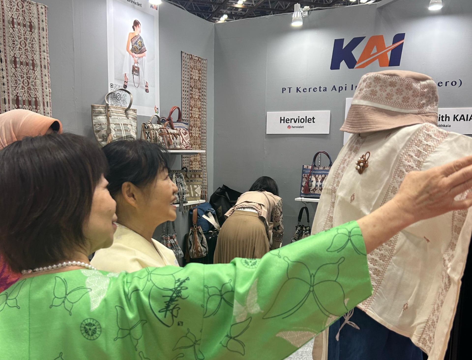 KAI Bantu UMKM Lokal Tembus Fashion World Tokyo, Buka Jalan ke Pasar Global
